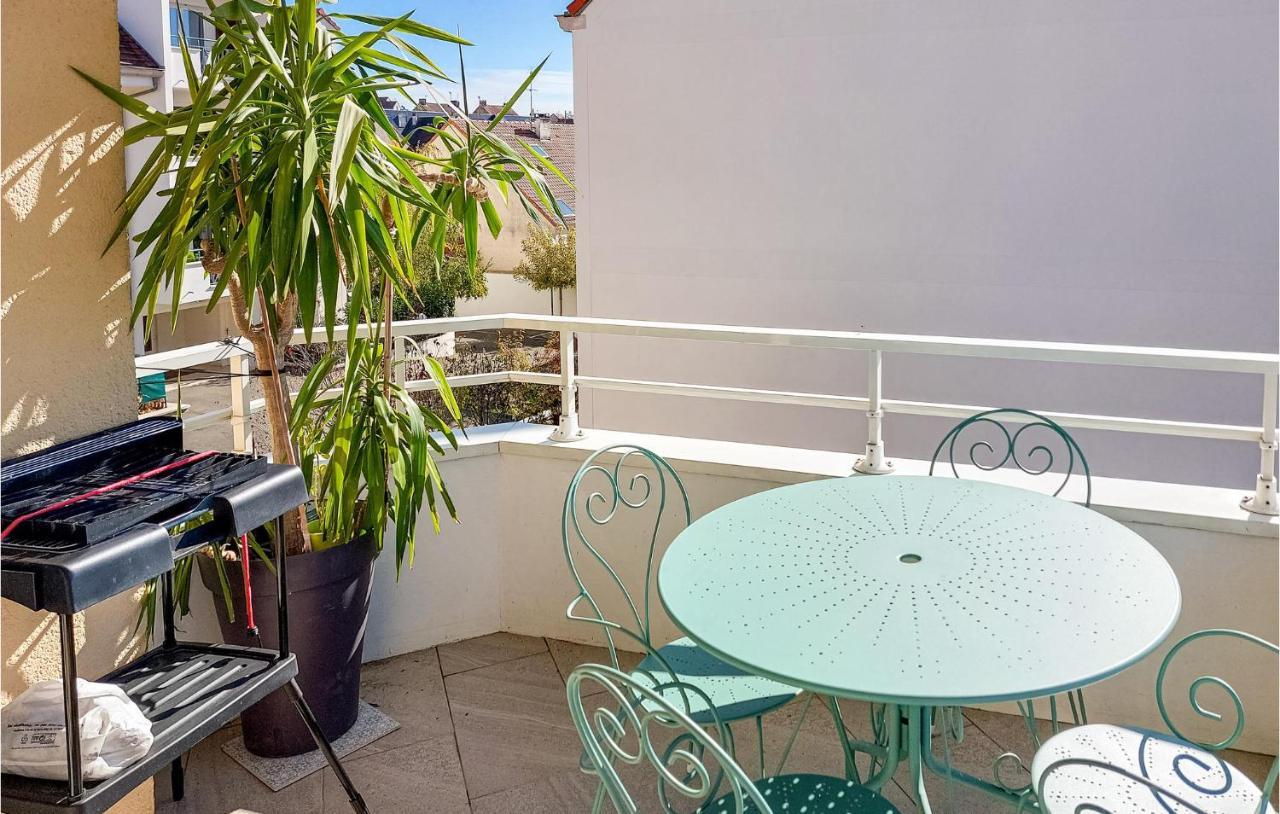 Awesome Apartment In Triel-Sur-Seine With Kitchen المظهر الخارجي الصورة